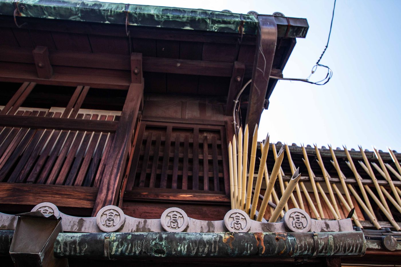 屋瓦「高」字代表高橋當家