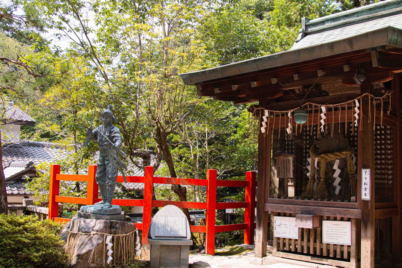 八大神社內武藏像