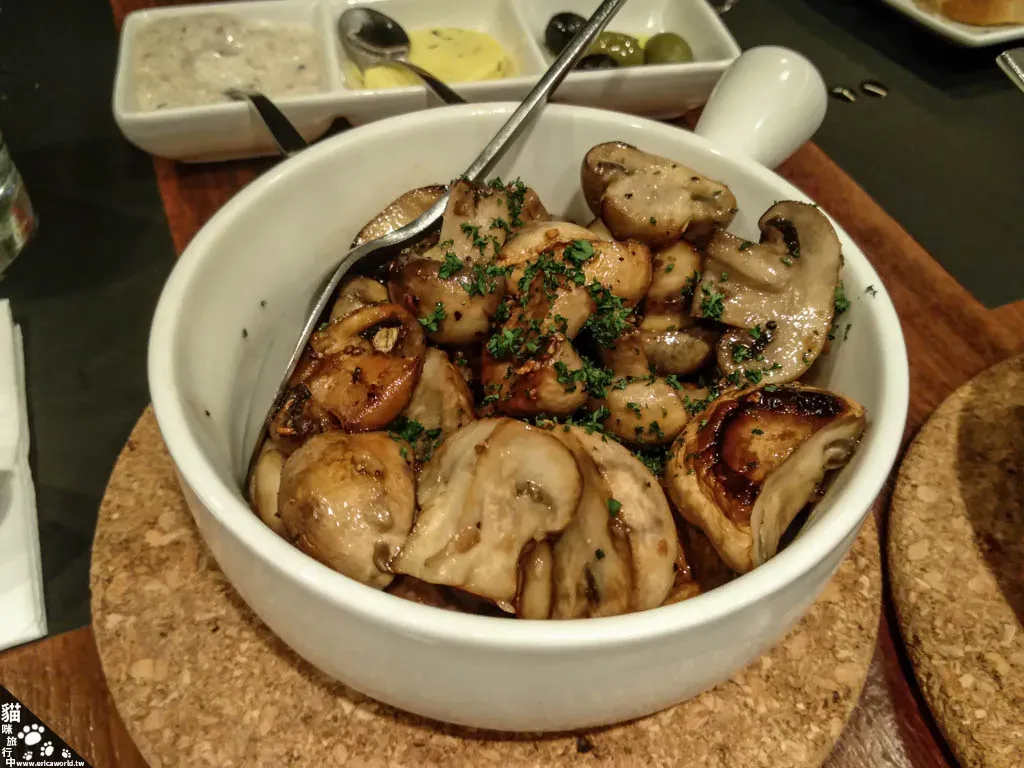 台北 美食 TUGA 葡萄牙餐廳 橄欖油香煎蘑菇